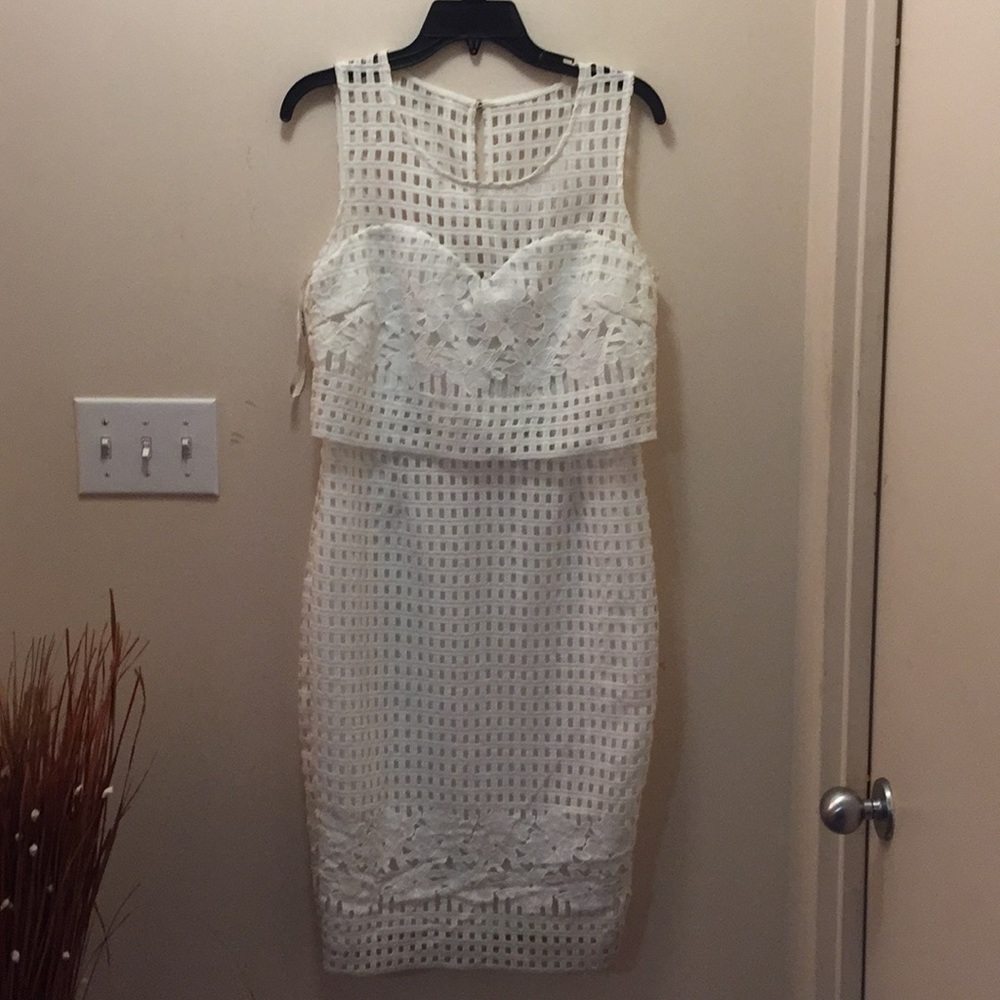 Elegant White Midi Dress
